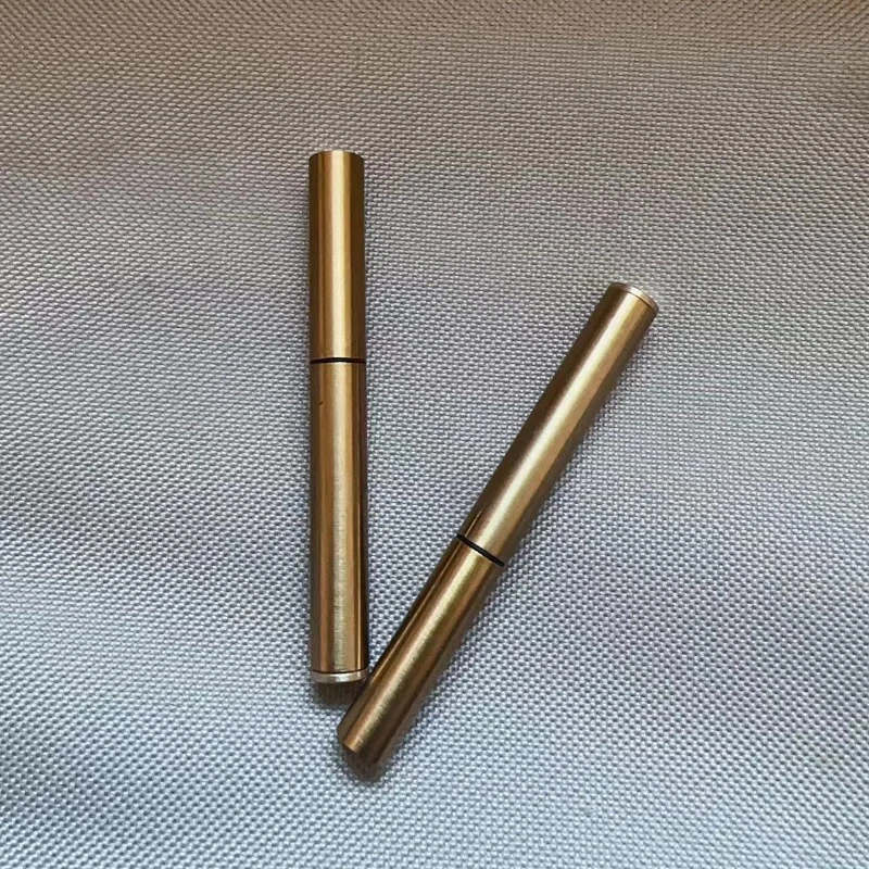 Isqueiro Compacto Novo de Latã - Fire Starting Kit avaliação e preço